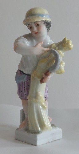 Statuetta statuetta porcellana
