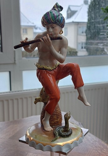 Villaggio seduto rara statuina